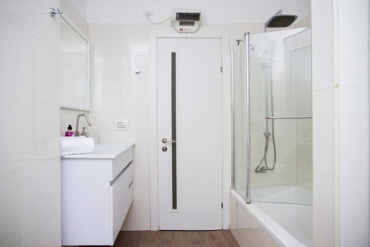 Apartments4You Etsel Bat Yam Exterior foto
