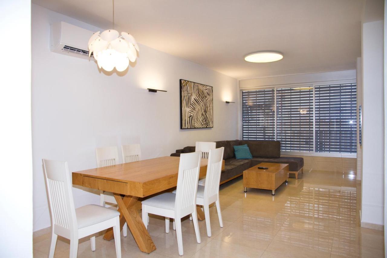 Apartments4You Etsel Bat Yam Exterior foto