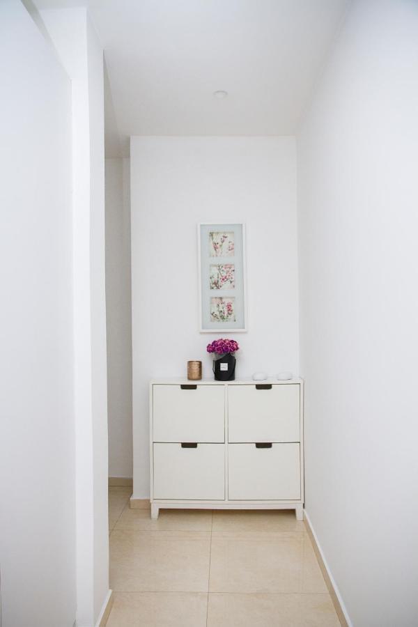 Apartments4You Etsel Bat Yam Exterior foto