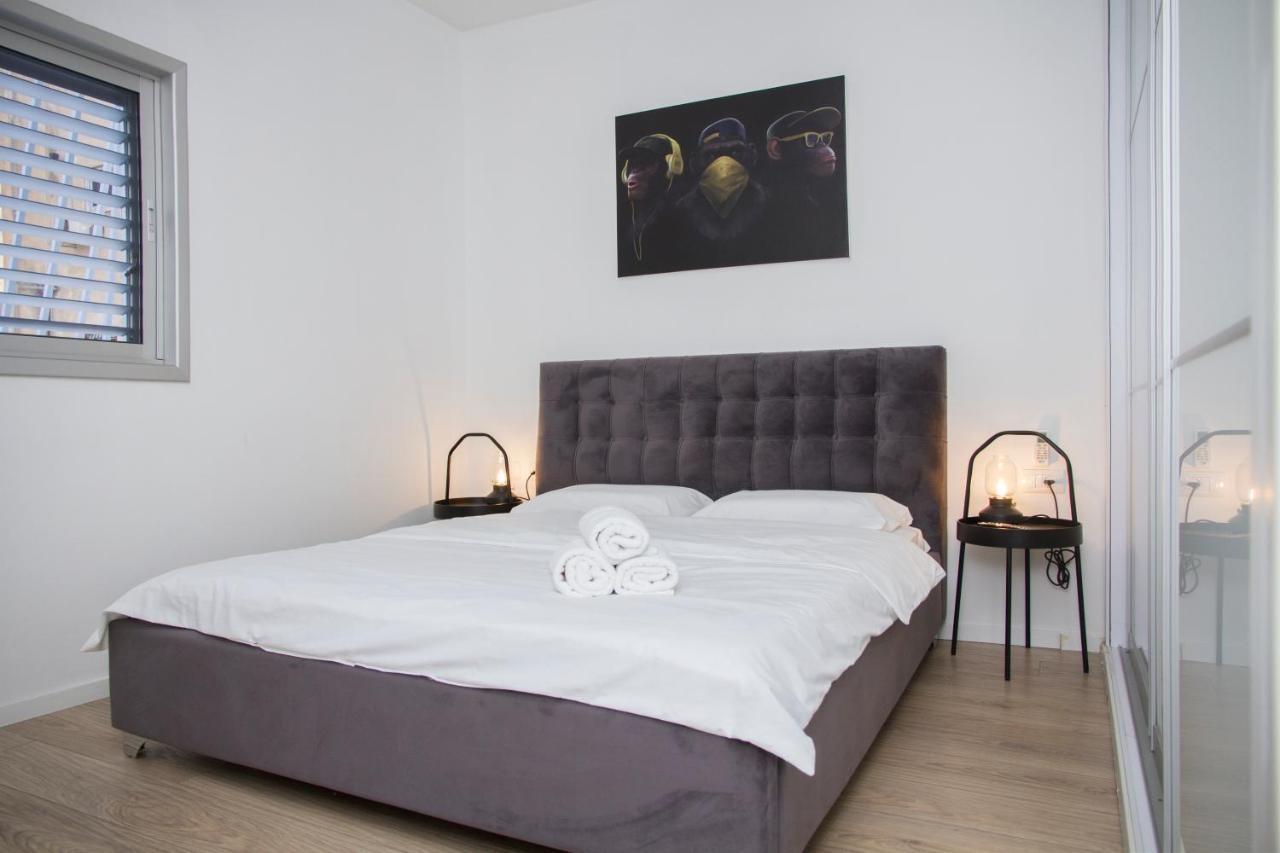 Apartments4You Etsel Bat Yam Exterior foto