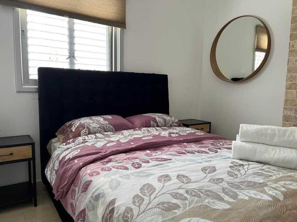 Apartments4You Etsel Bat Yam Exterior foto